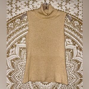 LADIES "URBAN DAIZY" TURTLENECK SLEEVELESS SWEATER IN TAN, SIZE M/L